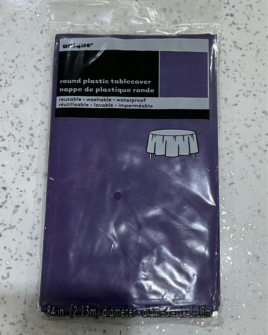 Plastic tablecover deep purple round