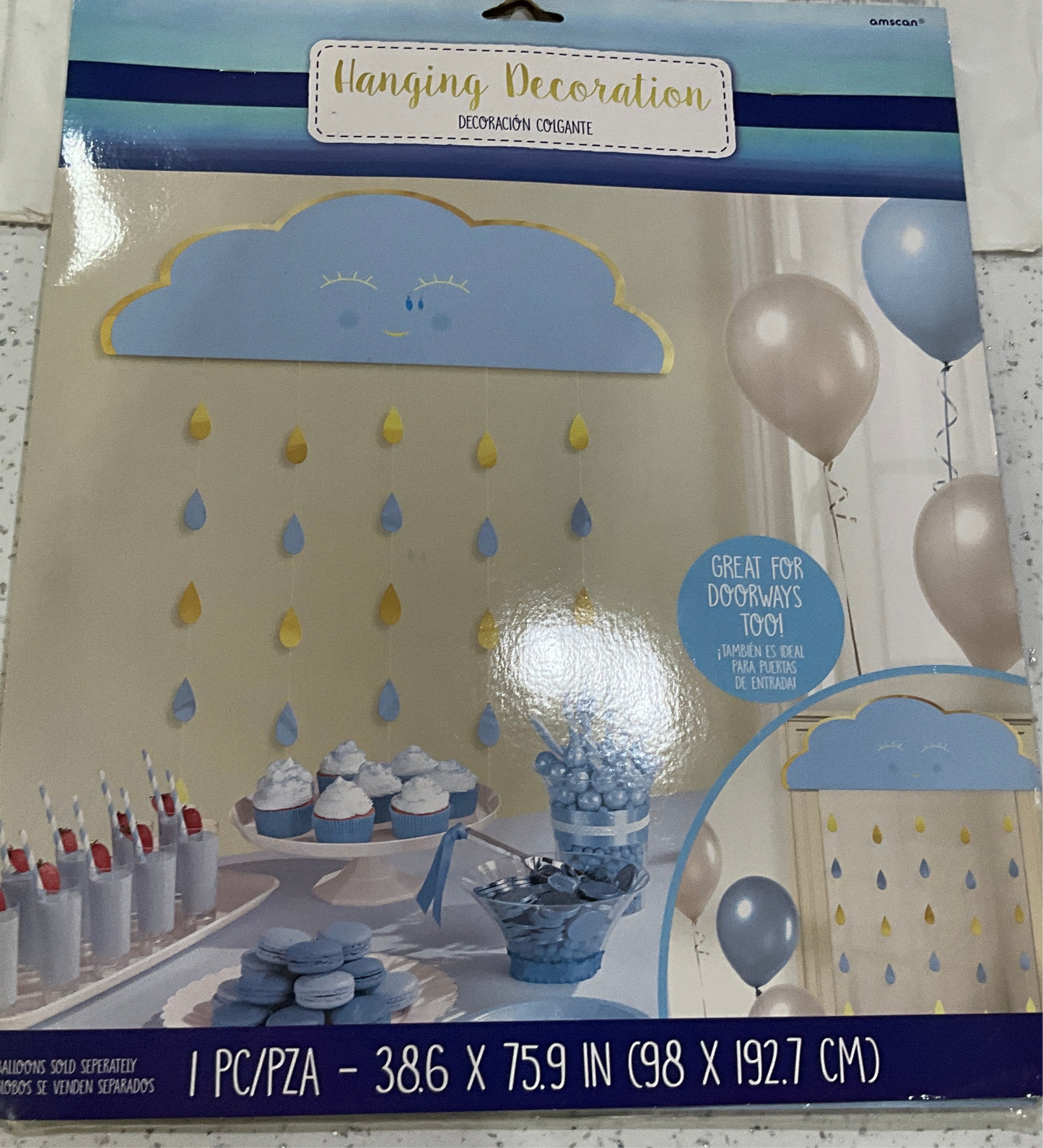 Hanging decoration nubes azules
